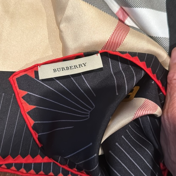 Burberry 34” square silk nova check scarf - Picture 8 of 14
